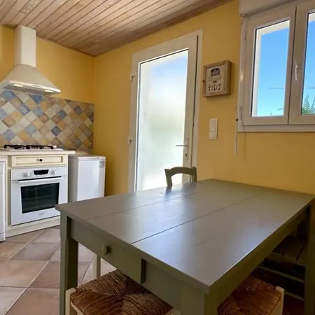 Home, Private Pool, Saint-remy - 10 People Villa Saint-Remy-de-Provence